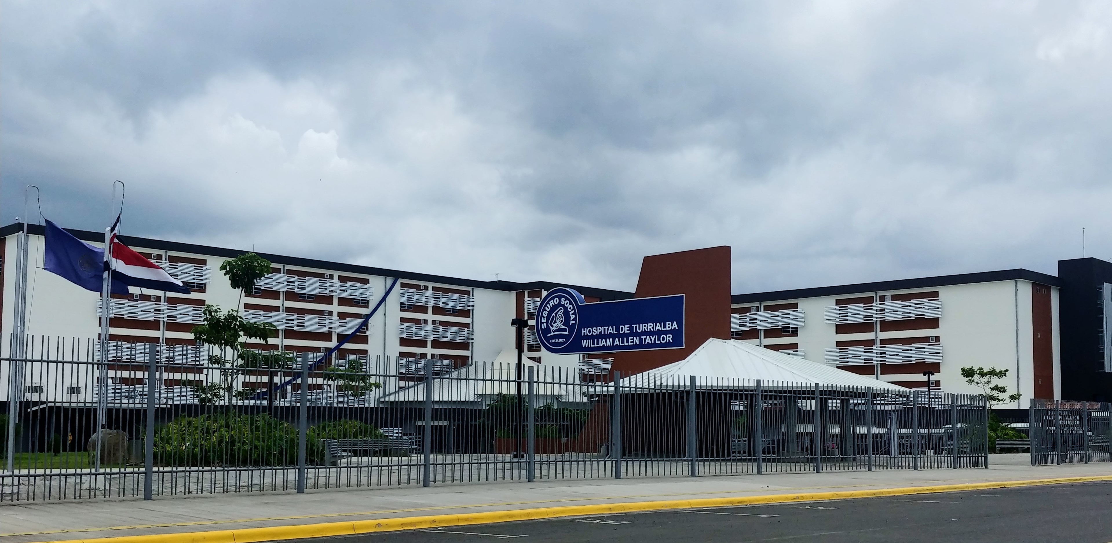 Hospital de Turrialba William Allen Taylor — brand new facility with emergency room